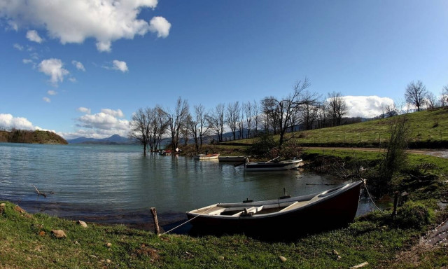 Καιρός τώρα: Νέα πτώση της θερμοκρασίας την Παρασκευή - Η πρόγνωση για τον Δεκαπενταύγουστο