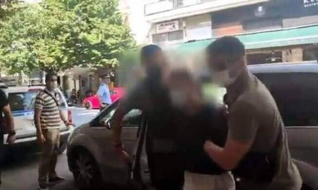 Φονικό στις Σέρρες: Προφυλακιστέος ο 21χρονος – «Το παιδί μου ρε», ξέσπασε ο πατέρας του θύματος