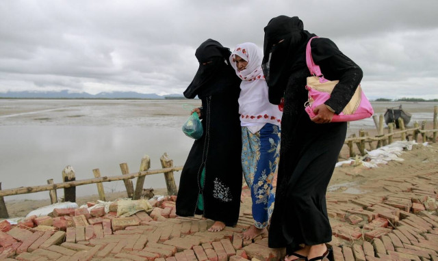 Μπανγκλαντές: Δεκάδες Ροχίνγκιας φέρονται ως αγνοούμενοι μετά το ναυάγιο πλοιαρίου