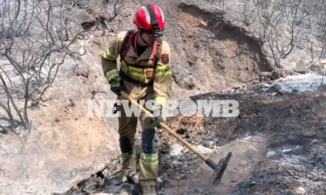 Φωτιές σε Εύβοια, Γορτυνία: Βίντεο Newsbomb.gr - Η μάχη των ξένων πυροσβεστών στο πλευρό των Ελλήνων