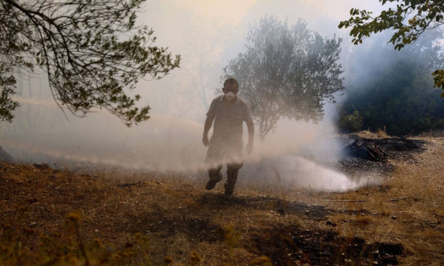 Καιρός: Προσοχή! Ισχυροί άνεμοι έως 7 μποφόρ - Μεγάλος κίνδυνος πυρκαγιών