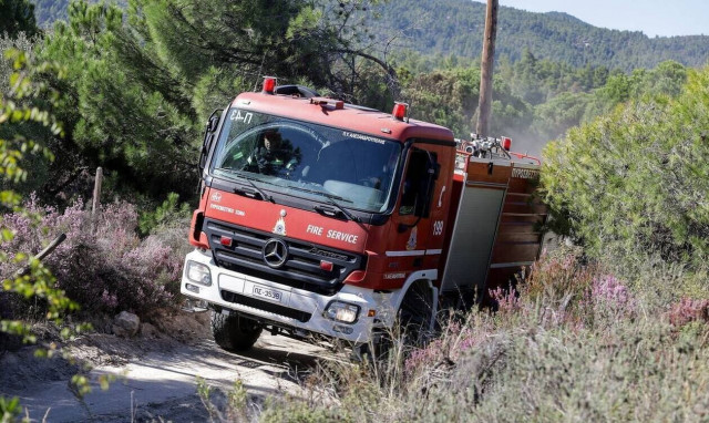 Φωτιά ΤΩΡΑ: Υπό έλεγχο τα πύρινα μέτωπα σε Καστοριά και Κέρκυρα