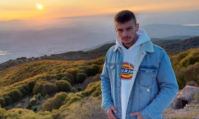Βόλος: Θλίψη για τον θάνατο του 22χρονου Τζίμη - Πώς έγινε το τροχαίο δυστύχημα