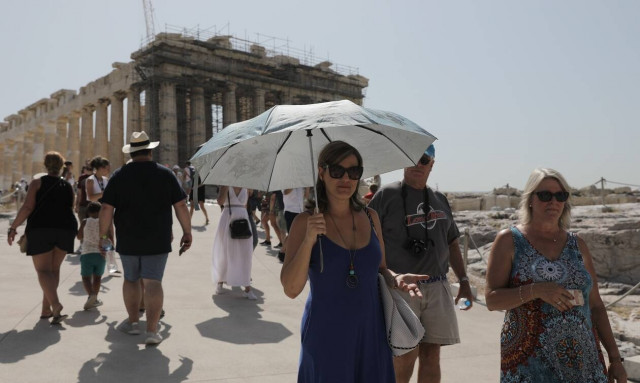 Καιρός: «Επιστρέφει» ο καύσωνας - Πού θα «χτυπήσουν» 40άρια