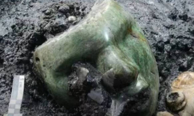 Πράσινη μάσκα 2000 ετών βρέθηκε στο Μεξικό και όλοι σκέφτηκαν την ταινία με τον Jim Carrey (pic-vid)