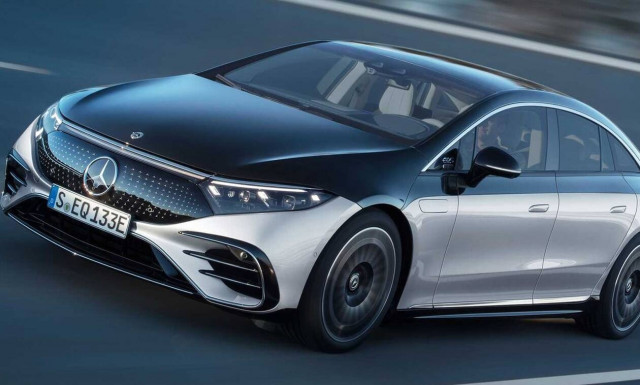 H Mercedes έχει σύστημα που προειδοποιεί για επερχόμενες λακκούβες