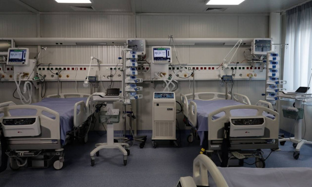 Διοικητής ΠΑΓΝΗ: 'Ολοι οι ασθενείς σε ΜΕΘ ανεμβολίαστοι - Αναμένω έξαρση κορονοϊού