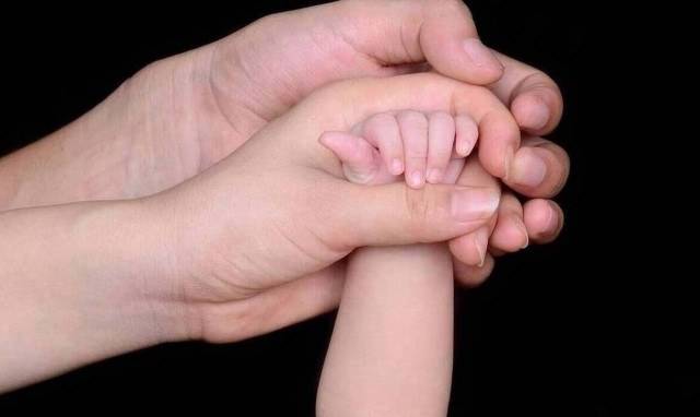 ΟΠΕΚΑ - Επίδομα παιδιού: Ανοιχτή η πλατφόρμα Α21 - Αυξήσεις στα ποσά των δικαιούχων