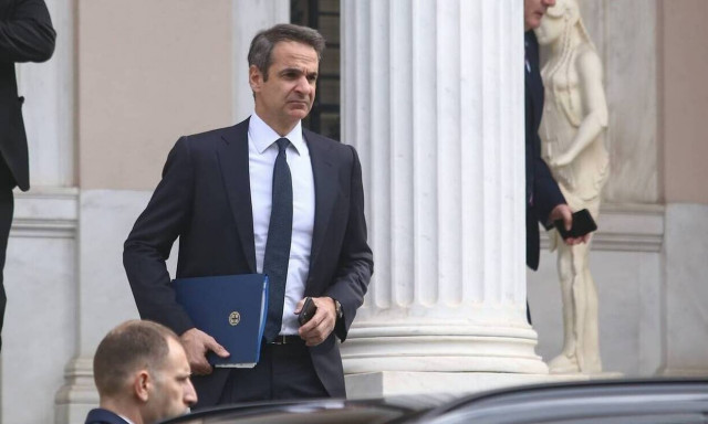 PM Mitsotakis to chair meeting on fire-stricken areas in north Evia