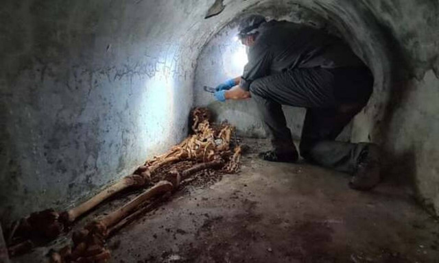 Εντυπωσιακή ανακάλυψη στην Πομπηία: Βρήκαν «μούμια» με άσπρες τρίχες και ένα αυτί!