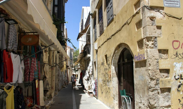 Δήμαρχος Ρεθύμνου στο Newsbomb.gr για μίνι lockdown: Οι δύο λόγοι που έφεραν τα μέτρα