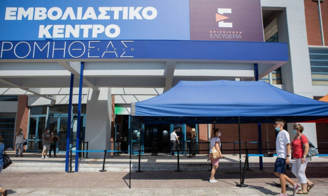 Εξαδάκτυλος: Στις ηλικίες άνω των 50 ετών ο εμβολιασμός θα πρέπει να φτάσει σε ποσοστό 100%