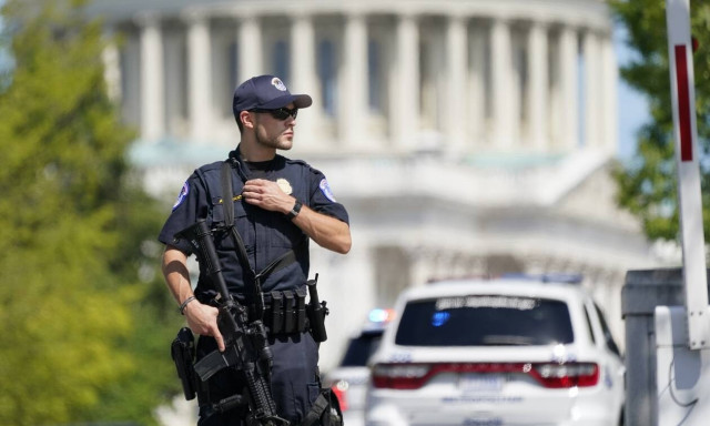 ΗΠΑ: Υπό κράτηση ο άνδρας που απειλούσε με βόμβα στο Καπιτώλιο