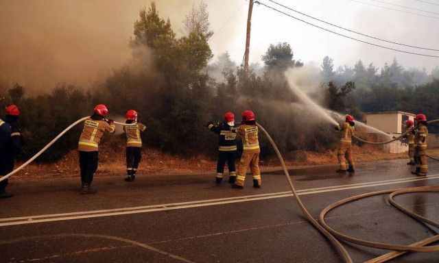 Team of doctors, nurses, psychologists in Vilia to support fire-stricken victims