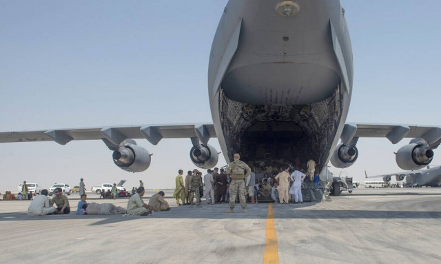 Αφγανιστάν - Πεντάγωνο: 17.000 άτομα απομακρύνθηκαν από την Καμπούλ - 2.500 οι Αμερικανοί