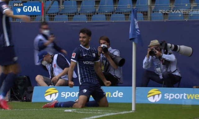 Bundesliga: «Ντύθηκε» Μέσι ο Χόλτμαν! Πέρασε όποιον βρήκε μπροστά του και σκόραρε (video)