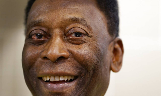 Πελέ: Το μήνυμα του για τους εμβολιασμούς - «Συνεχίστε να προσέχετε την υγεία σας» (photo)