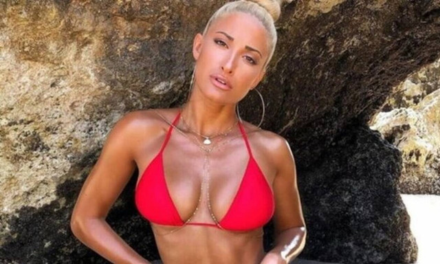 Ιωάννα Τούνη: Το «καυτό» φιλί που επιβεβαίωσε τη σχέση της με τον Δημήτρη Αλεξάνδρου