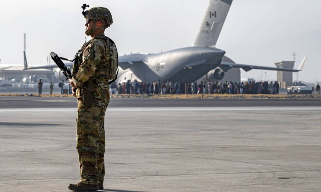 Αφγανιστάν: Οι ΗΠΑ επιτάσσουν αεροσκάφη ιδιωτικών εταιρειών για την επιχείρηση εκκένωσης