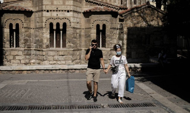 Κρούσματα σήμερα: 444 νέες μολύνσεις στην Αττική - 191 στη Θεσσαλονίκη και 170 στην Κρήτη