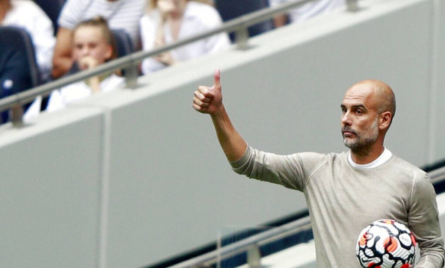 Γκουαρντιόλα: «Ο εμβολιασμός είναι η μοναδική λύση, οι γιατροί μπορούν να πείσουν τους παίκτες»