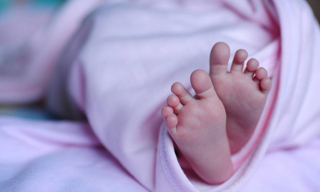 Λάρισα: Γύρισε η γλώσσα μωρού 20 μηνών - Σώθηκε χάρη στην επέμβαση της Πυροσβεστικής