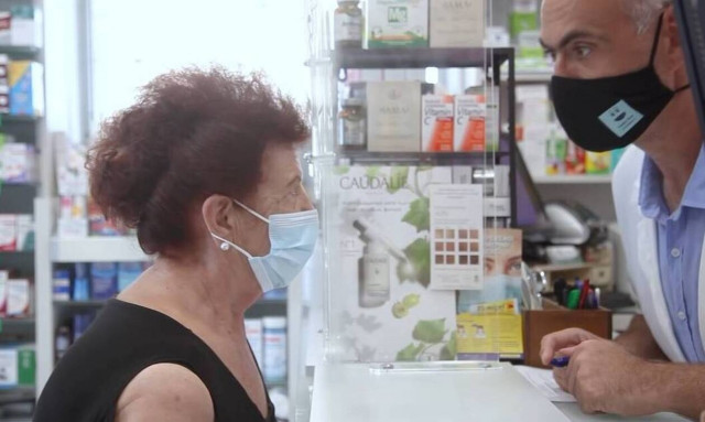 Κορονοϊός - Ρέθυμνο: Το ξεκαρδιστικό σποτ για τον εμβολιασμό με 5G και... Πανταζή που έγινε viral