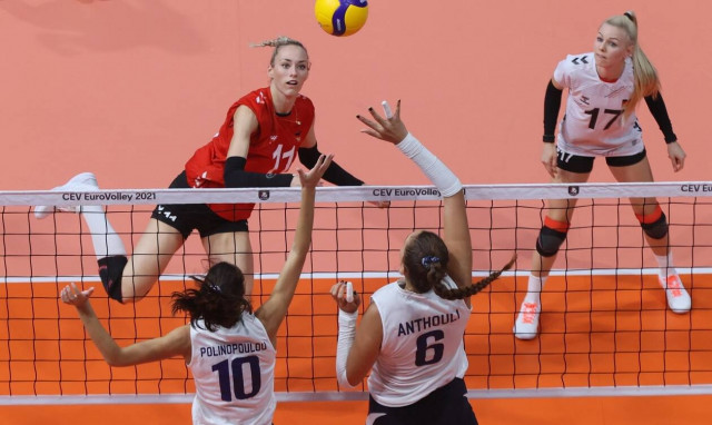 Ευρωβόλεϊ: «Αντίο» με ήττα για την Ελλάδα – Ολοκλήρωσε με 0/5 το Ευρωπαϊκό Πρωτάθλημα (vid)