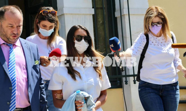 «Είμαι αθώα, η κατηγορία είναι κατασκευασμένη» λέει το μοντέλο που πιάστηκε με κοκαΐνη στη Γλυφάδα