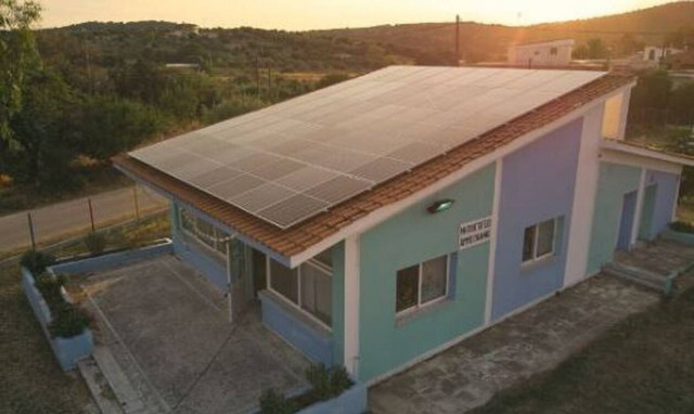 Αμμουλιανή: Το πράσινο νησί που κάνει τη διαφορά με «όχημα» τη δύναμη του ήλιου