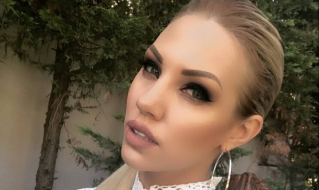 Σάσα Μπάστα: Στο νοσοκομείο η τραγουδίστρια