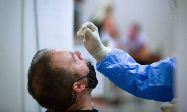 Ανεμβολίαστοι εργαζόμενοι: Πόσα θα πληρώνουν από Σεπτέμβριο για να... εργάζονται