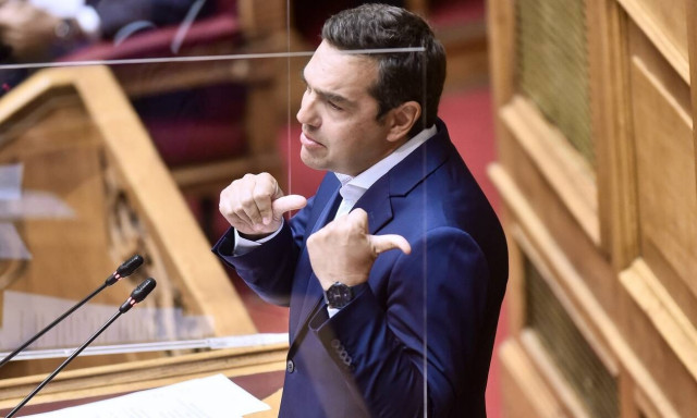 Καμπάνια υπέρ του εμβολιασμού και σκληρό ροκ για υποχρεωτικό εμβόλιο και απολύσεις από τον ΣΥΡΙΖΑ