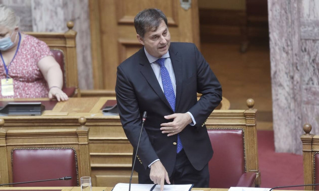 Θεοχάρης: Η κυβέρνηση δίπλα στους πληγέντες – Να αναγεννηθεί η Βόρεια Εύβοια