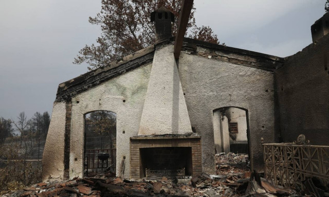 Φωτιές: Ξεκίνησε η καταβολή των πρώτων αποζημιώσεων στους πυρόπληκτους
