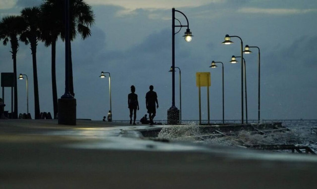 ΗΠΑ: Σε ισχυρό τυφώνα ενισχύθηκε ο τυφώνας Άιντα - Συγκλονιστικά βίντεο