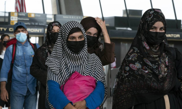 Αφγανιστάν: Οι Ταλιμπάν συμφωνούν να επιτρέψουν την αποχώρηση Αφγανών