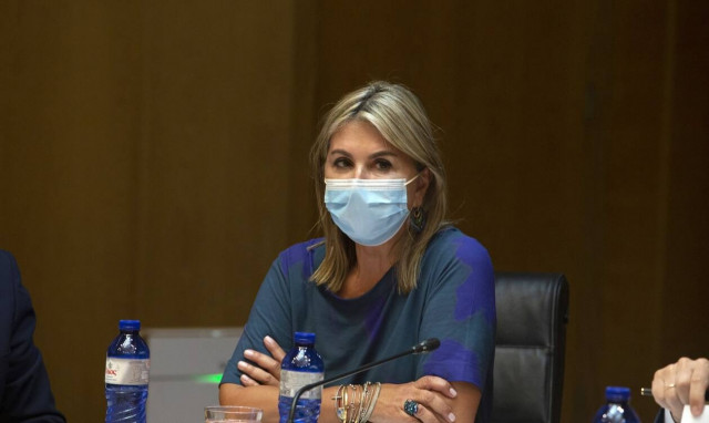 Μακρή: Στόχος μας η δια ζώσης διδασκαλία - Τι είπε για τους εμβολιασμούς των εκπαιδευτικών