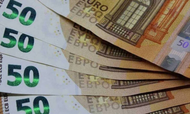 Μπαράζ πληρωμών την επόμενη εβδομάδα - Όλες οι καταβολές