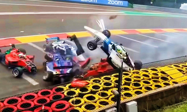 Σοκαριστικό ατύχημα στην γυναικεία Formula W Series (vid)