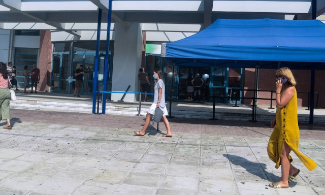 Επέκταση υποχρεωτικότητας εμβολιασμού: «Όχι επί του παρόντος», λέει ο Άκης Σκέρτσος