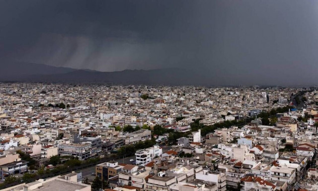 Καιρός: Αλλού καταιγίδες και αλλού 35άρια – Πώς θα «υποδεχτούμε» το φθινόπωρο