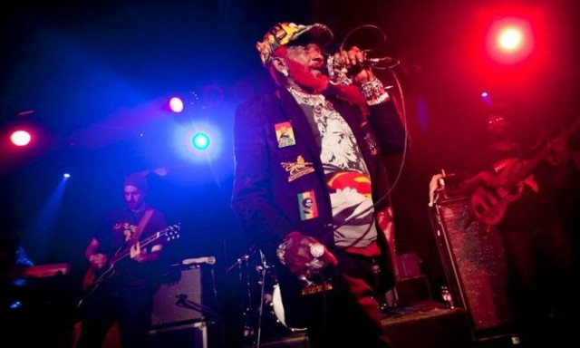 Πέθανε ο Λι Scratch Πέρι ο «μάγος» της ρέγκε μουσικής