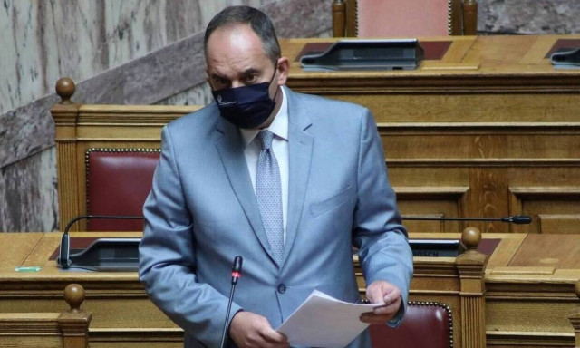 Plakiotakis announces financing of port infrastructure projects, shipping lines