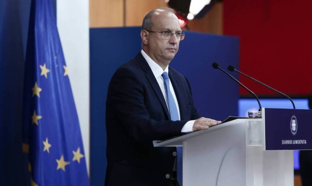 Gov't spokesperson Economou announces changes in government