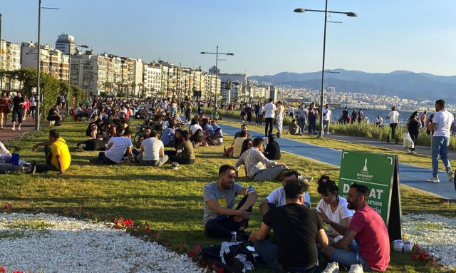 Κορονοϊός: Ξεπέρασαν τους 56.000 οι θάνατοι στην Τουρκία – Πάνω από 6,3 εκατομμύρια τα κρούσματα