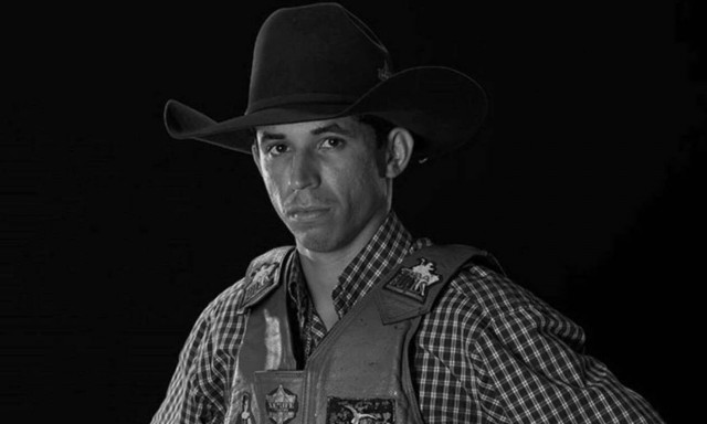 Τραγωδία: Πέθανε 22χρονος ταυρομάχος - Τον ποδοπάτησε ταύρος στο στήθος (video)