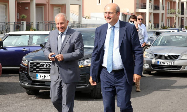 Υπουργείο Εργασίας: Μείωση των ασφαλιστικών εισφορών ως το τέλος του 2022