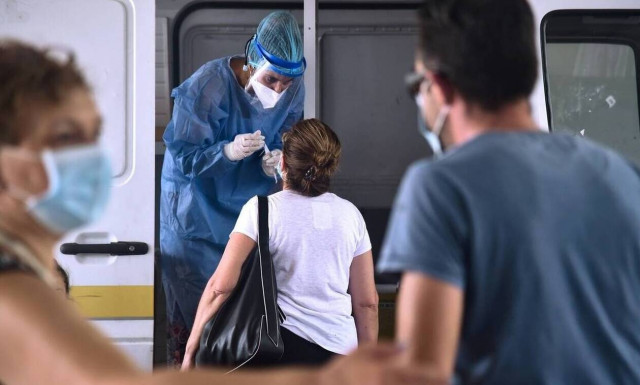 «Καμπανάκι» Τζανάκη στο Newsbomb.gr: Αύξηση κρουσμάτων σε αστικά κέντρα με την επιστροφή εκδρομέων