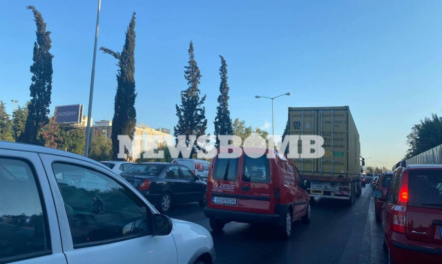 Κίνηση στους δρόμους της Αθήνας: Κυκλοφοριακό χάος στον Κηφισό